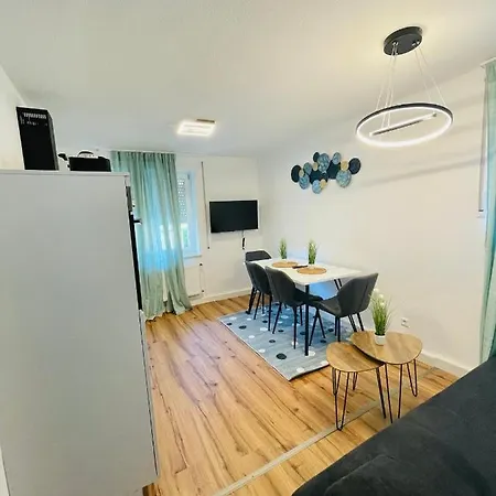 3zi-central, Modern- The Sandcastle By Lakescape Fewos Friedrichshafen