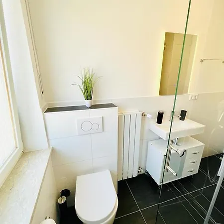 Apartment 3zi-central, Modern- The Sandcastle By Lakescape Fewos Friedrichshafen